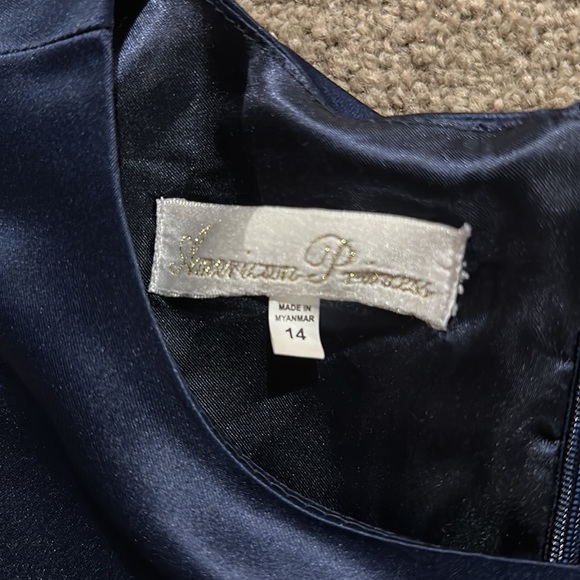 *Holiday Dress - Picture 3 of 5